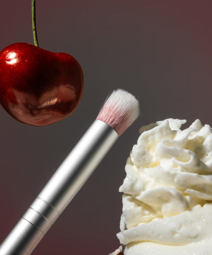 Skin2Skin Everything Eye Polish Brush